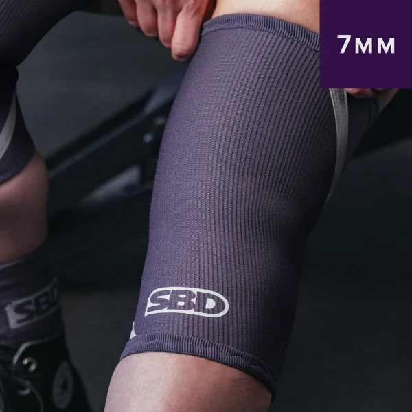 Aspire Powerlifting Knee Sleeves - Image 4